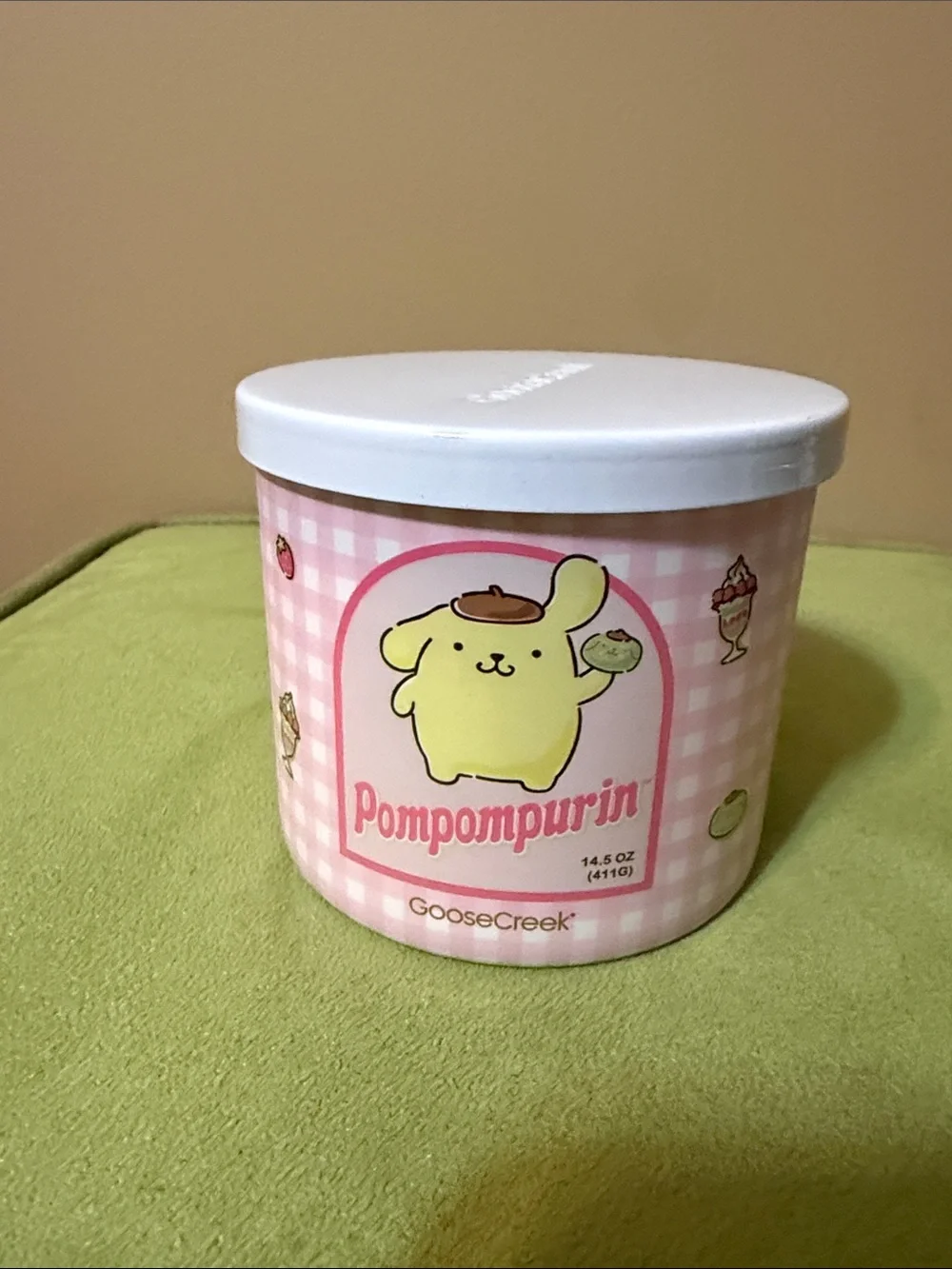 GooseCreek x Hello Kitty And Friends Pompompurin Hello Kitty 3-Wick Candle